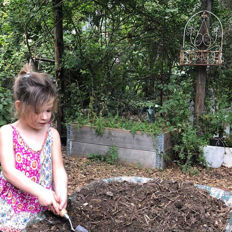 grow-soil_hello-healthi-1